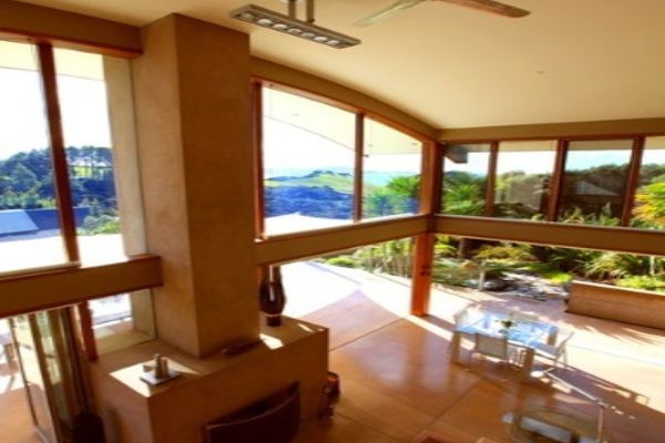 Hotel EAGLES NEST (Russell)